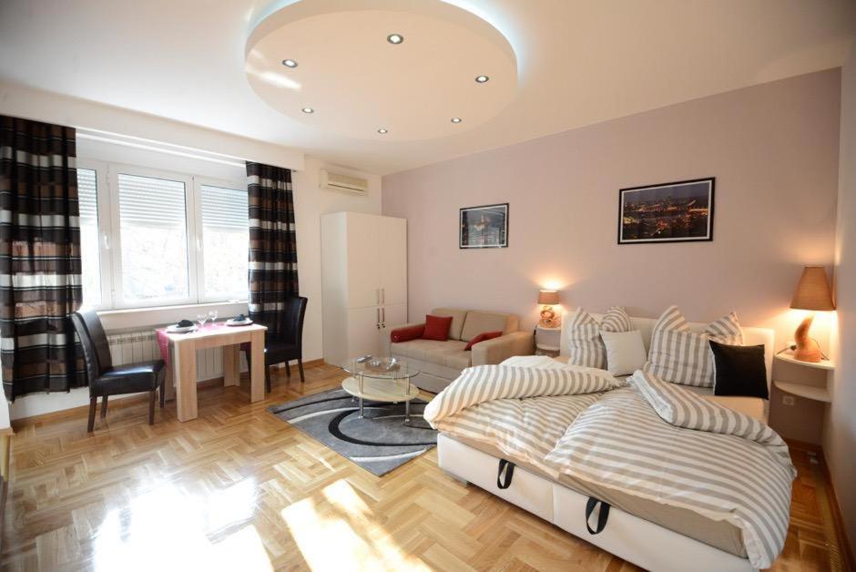Politika Apartman Belgrád Kültér fotó